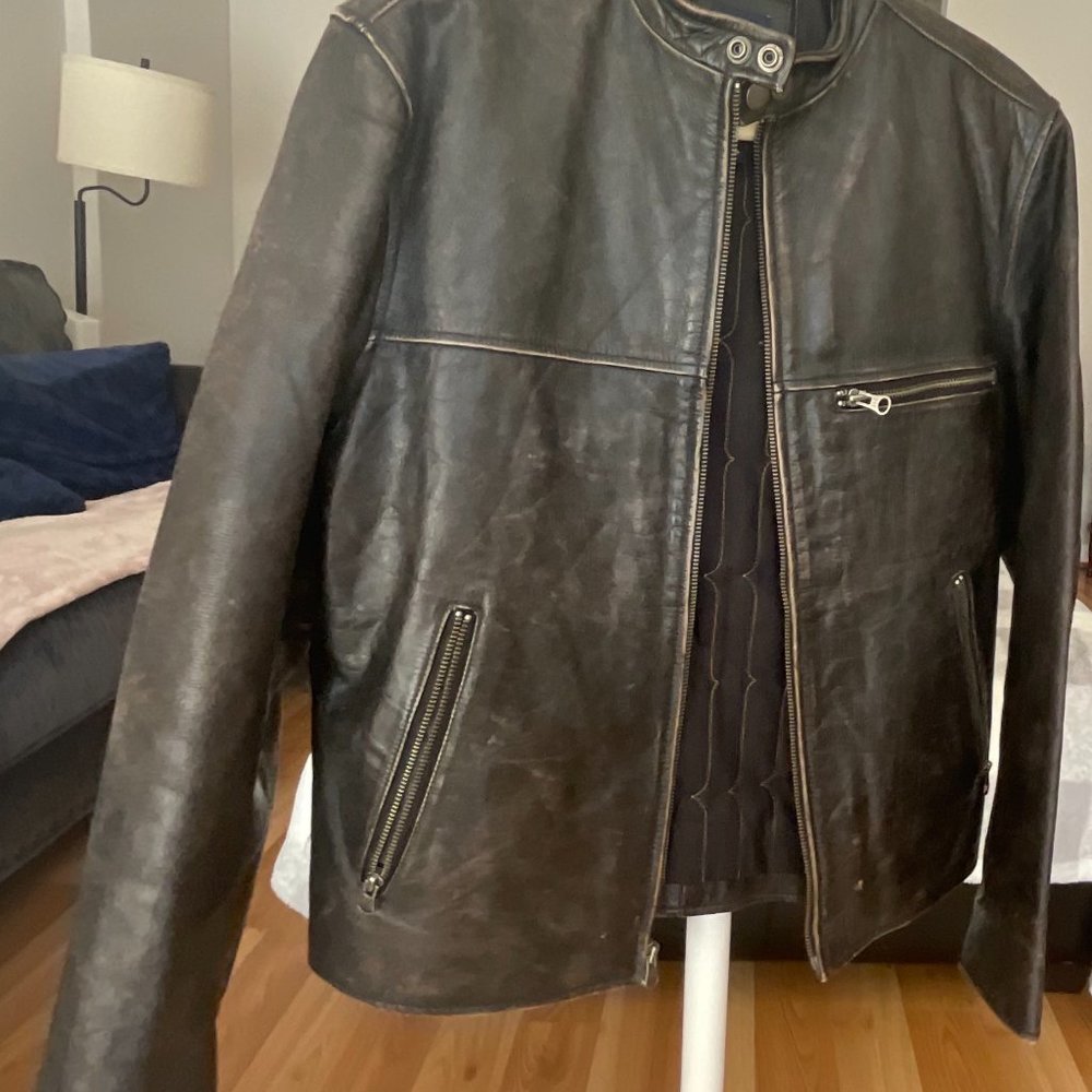 Men’s Vintage Gap Black Leather Jacket, size Small